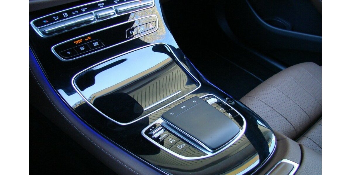 Mercedes-Benz E 300 de AMG Exclusive Interieur Hybrid Kamera Tem 97.123 km 28.980 &euro; Falkensee 14612
