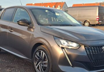 Peugeot 208 131.000 km 9.999 &euro; Berlin 15831