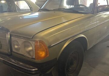 Mercedes-Benz 250 147.000 km 8.888 &euro; Berlin / Pankow 13127