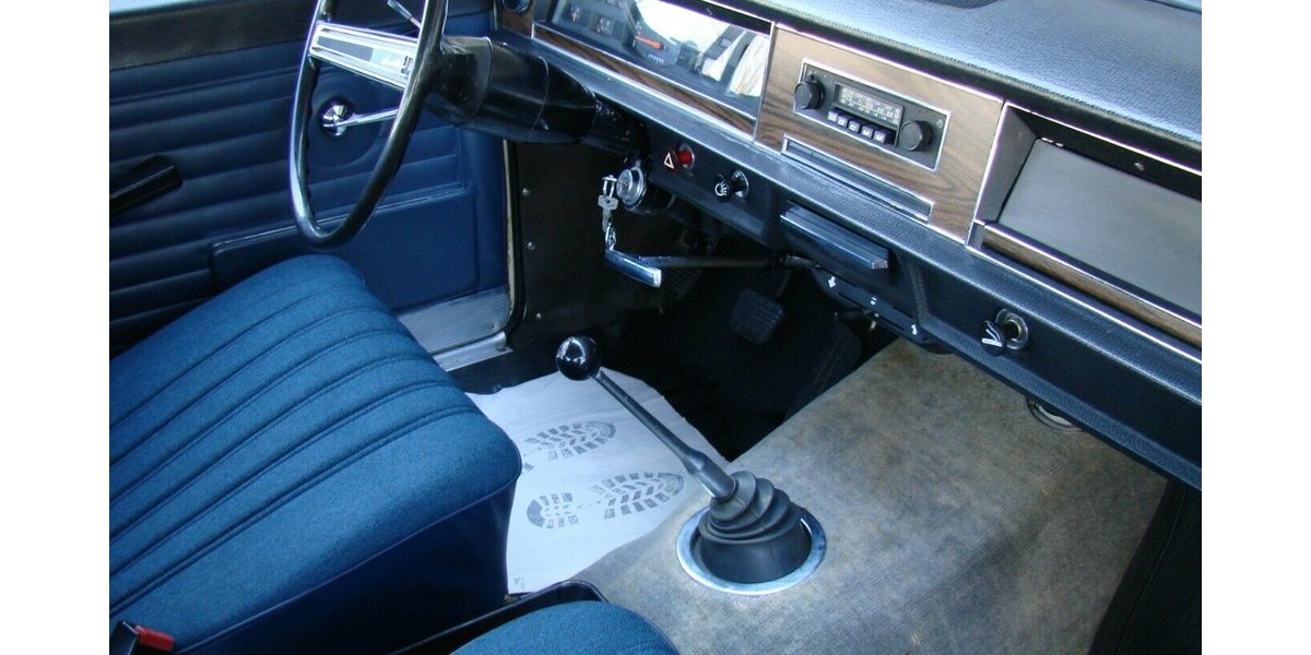 GAZ 24 WOLGA M24 - H-Kennzeichen AHK 33.695 km 9.980 &euro; Falkensee 14612