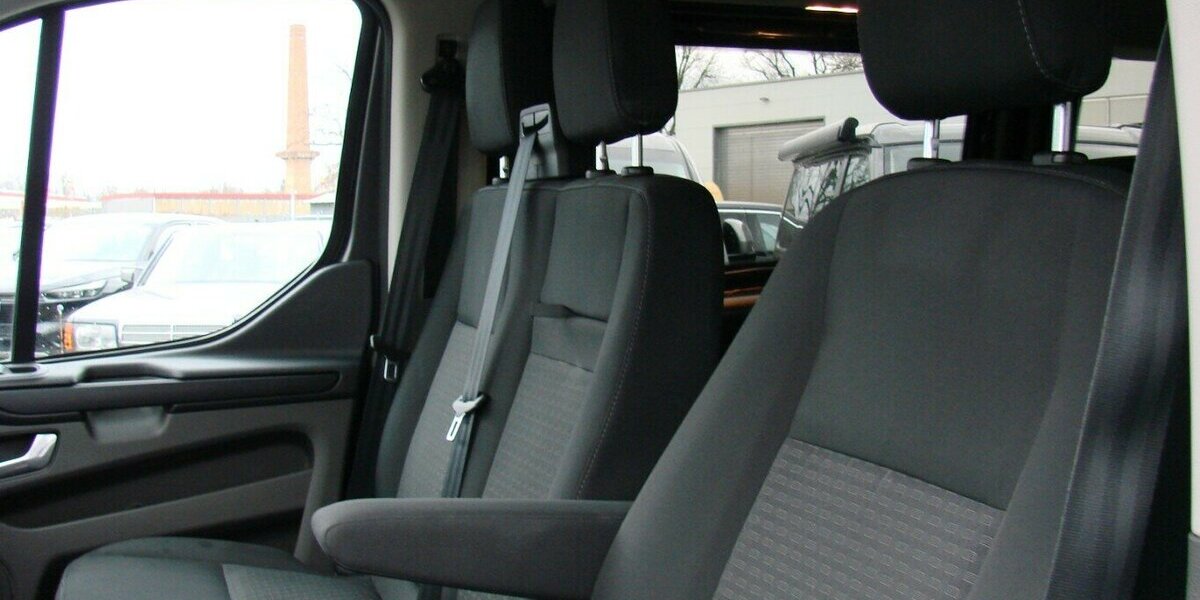 Ford Transit Custom Titanium 320 L2 H2 Behindertengerec 46.628 km 37.980 &euro; Falkensee 14612