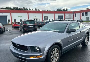 Ford Mustang 104.000 km 8.000 &euro; Velten 16727