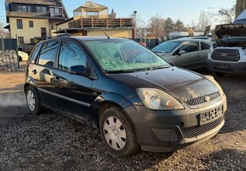 Ford Fiesta 220.000 km 699 &euro; Berlin 12349