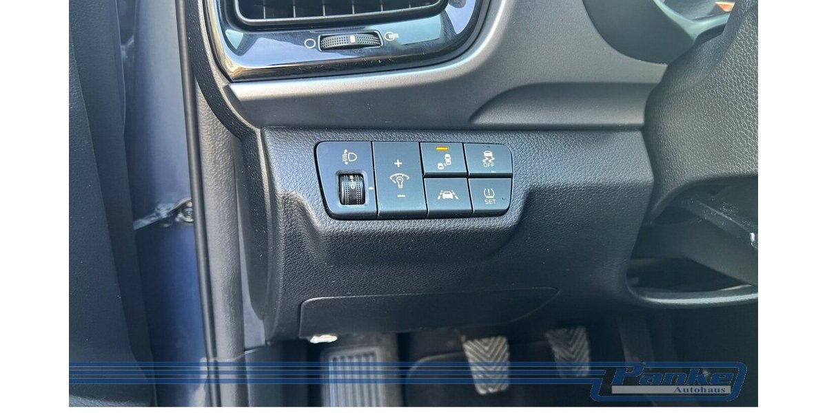 Kia Stonic Spirit 1.0*NAV*SHZ*RFK*BT*TotW*LED* 75.000 km 12.990 &euro; Berlin 13187