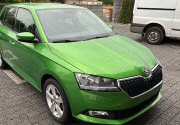Skoda Fabia 94.500 km 9.490 &euro; Berlin 12277
