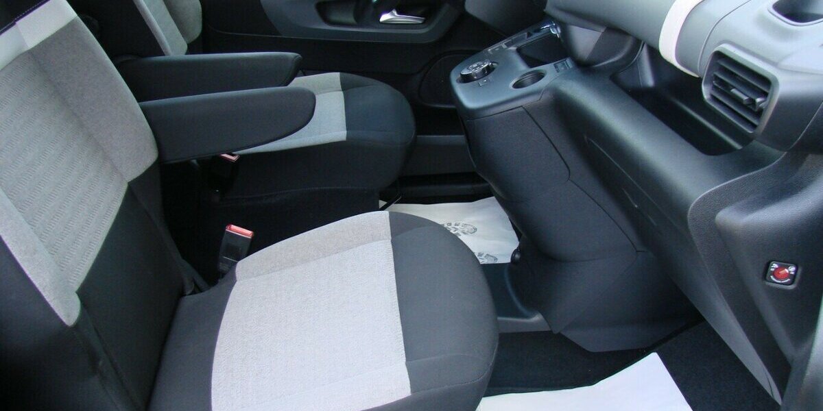 Citroen Berlingo 1.2 Turbo130 Shine M Kamera 180º 13.167 km 22.980 &euro; Falkensee 14612
