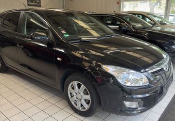 Hyundai i30 168.000 km 3.990 &euro; Berlin 12349