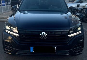 VW Touareg 124.000 km 40.990 &euro; Berlin 12351