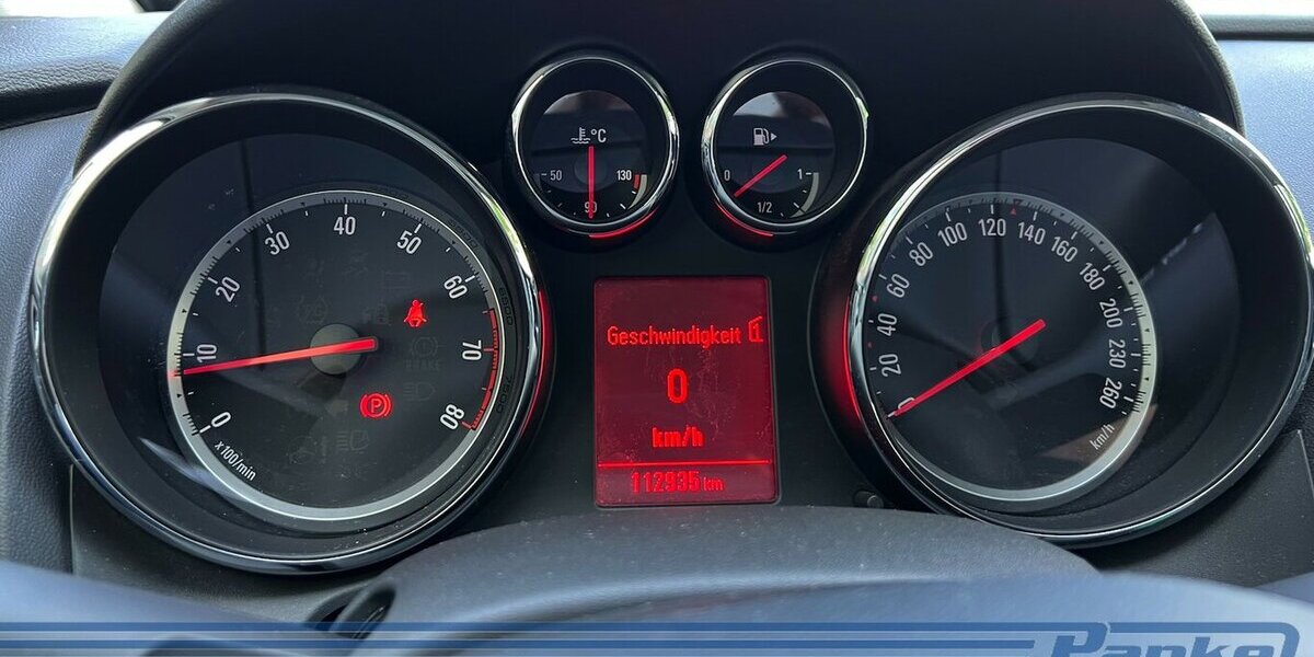 Opel Astra 1.4 150 Jahre *SHZ*PDC*AUX*Teilleder* 112.935 km 5.990 &euro; Berlin 13187