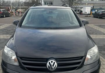 VW Golf 168.151 km 3.199 &euro; Berlin 13587