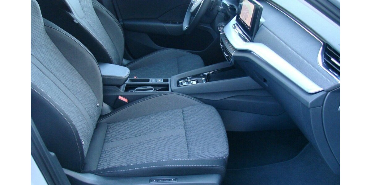 Skoda Octavia 2.0TDI Style ACC Columbus HeadUp AHK 48.103 km 26.980 &euro; Falkensee 14612