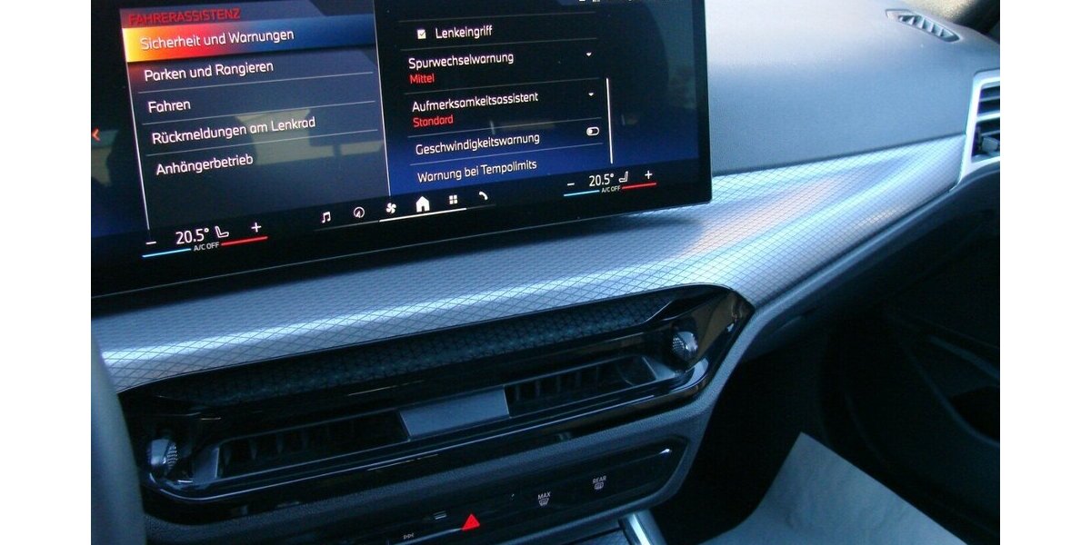 BMW 330e Touring LCI M SportPro HUD HiFi AHK 360º 15.130 km 42.980 &euro; Falkensee 14612