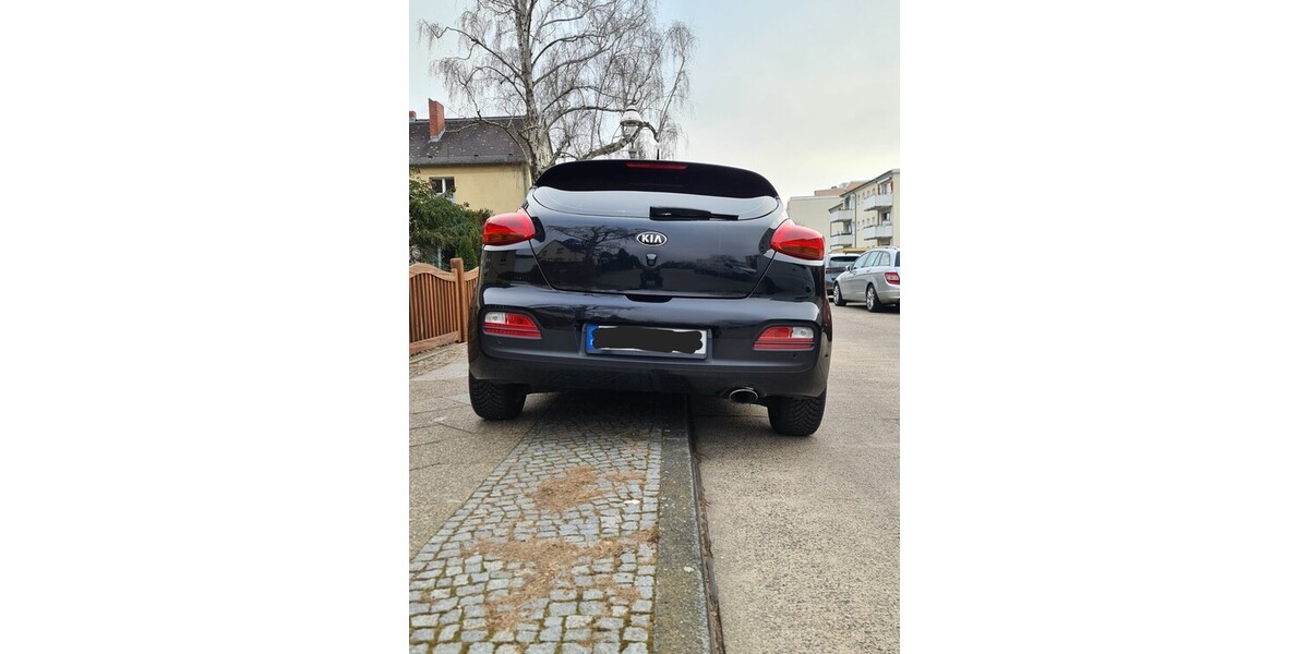 Kia Pro CeeD 77.580 km 9.999 &euro; Berlin 10178