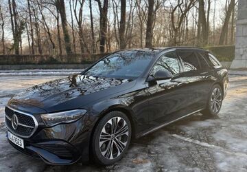 Mercedes-Benz E 300 12.570 km 72.900 &euro; Berlin 12099