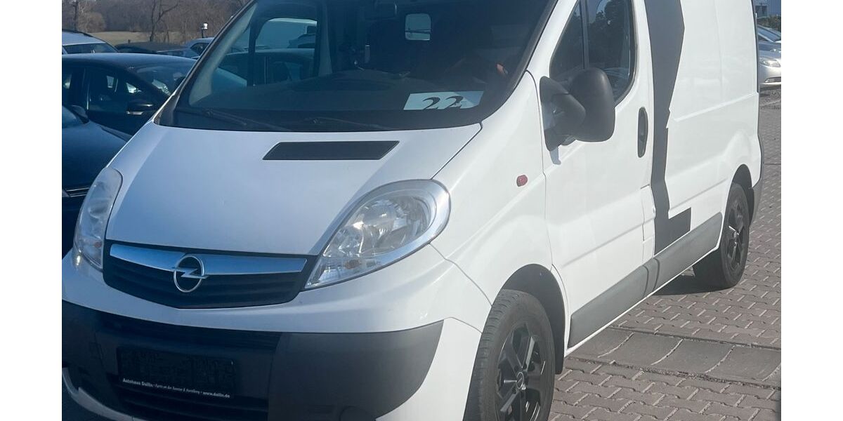 Opel Vivaro 158.000 km 6.999 &euro; Wildau 15745