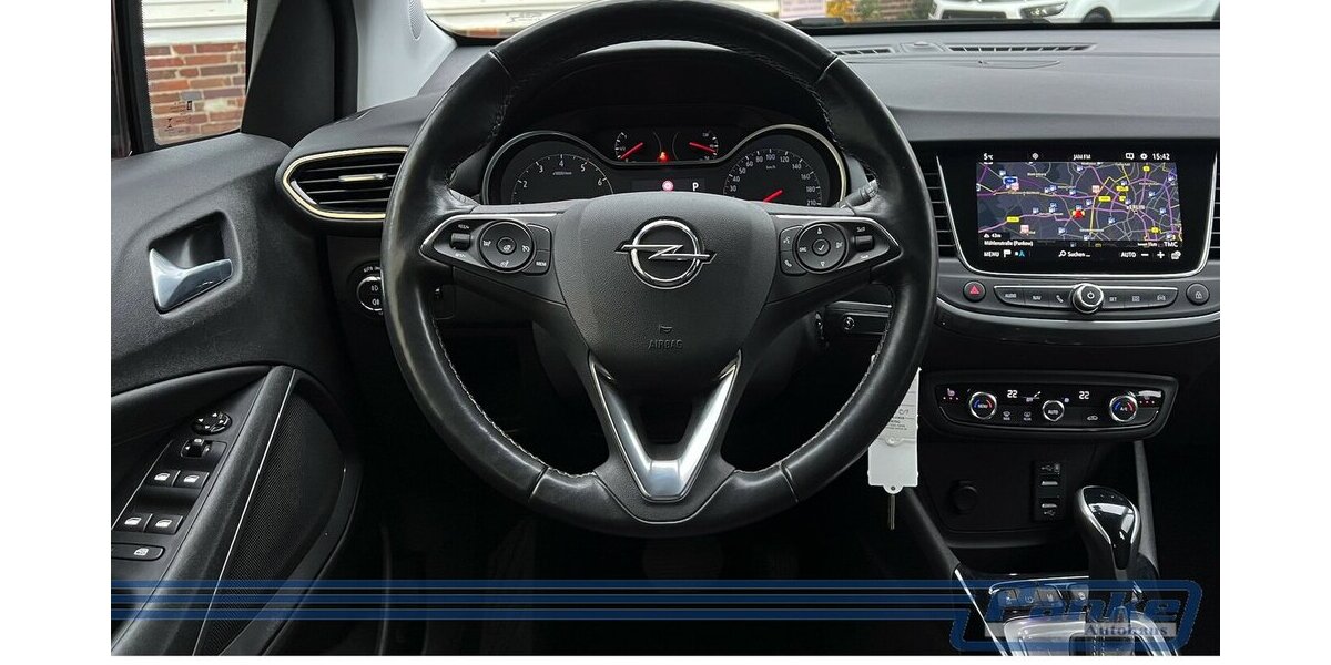 Opel Crossland Elegance*SR+WR*SHZ*R-Cam*Zahnr.Neu*AHK 59.247 km 14.990 &euro; Berlin 13187