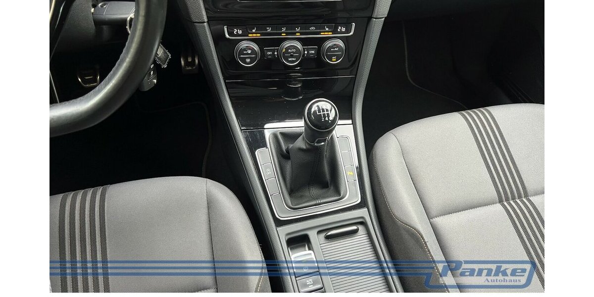 VW Golf VII Allstar BMT*PDC*Xenon*SHZ*Tempo* 94.457 km 11.990 &euro; Berlin 13187