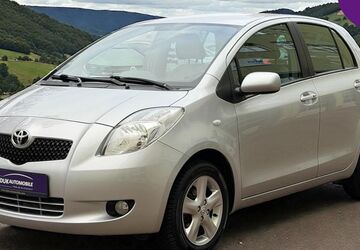 Toyota Yaris 97.864 km 6.999 &euro; Berlin 13089