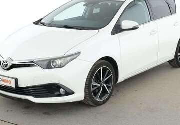 Toyota Auris 109.303 km 12.280 &euro; Berlin 14059