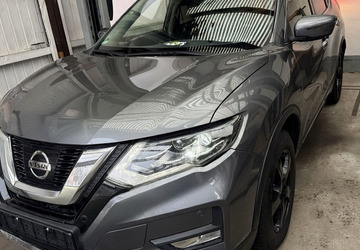 Nissan X-Trail Tekna 7 Sitze Ahk Leder 360 Panoram. LED 77.300 km 17.900 &euro; Berlin 10247