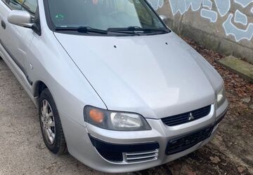 Mitsubishi Space Star 111.000 km 1.299 &euro; Berlin 13055