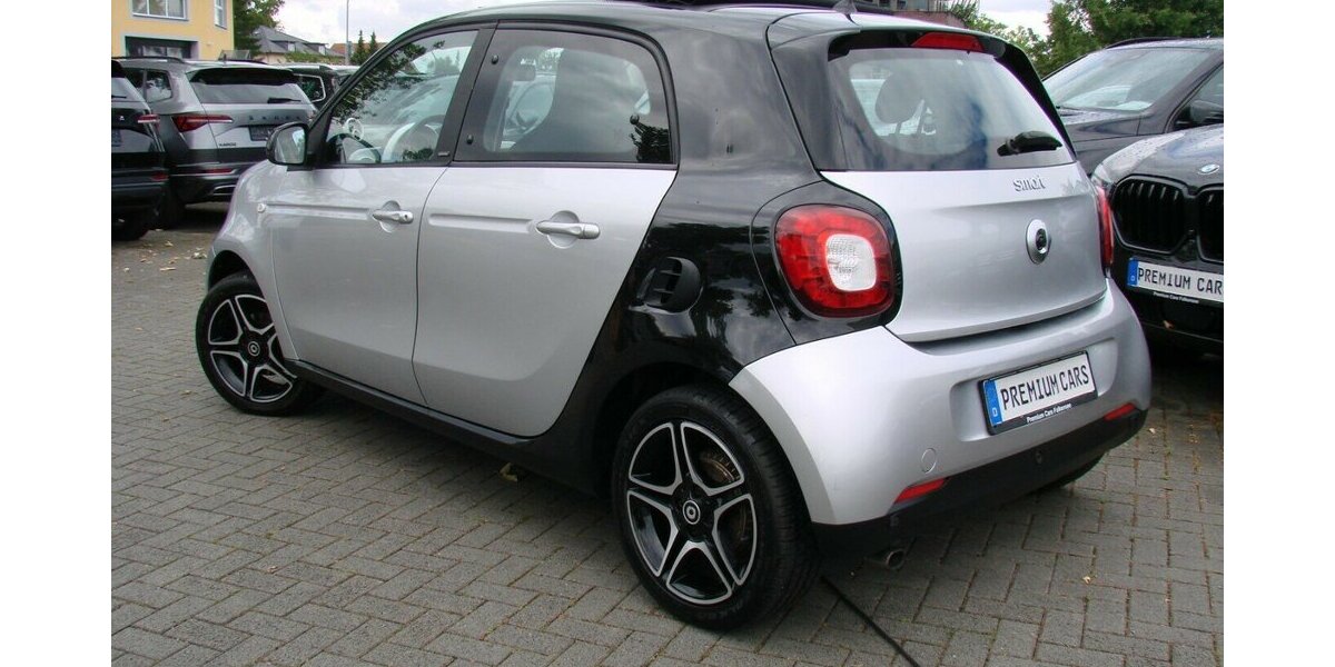 Smart ForFour Passion Faltdach Kamera JBL PDC 51.172 km 11.980 &euro; Falkensee 14612