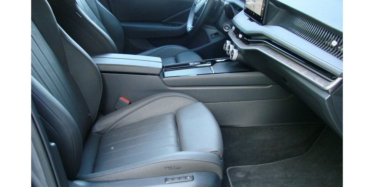 Skoda Superb 2.0TDi L&K 4x4 ACC LED AHK H&K 360º 41.532 km 38.480 &euro; Falkensee 14612