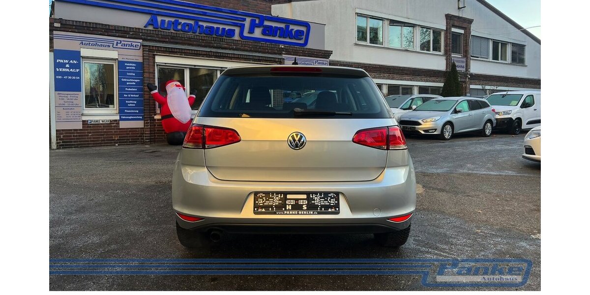 VW Golf VII BMT*Navi*Tempo*SHZ*Tel.*Touch* 120.529 km 9.990 &euro; Berlin 13187