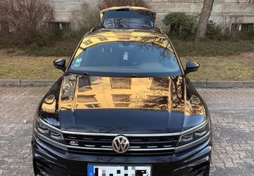 VW Tiguan 99.226 km 17.900 &euro; Berlin 10717