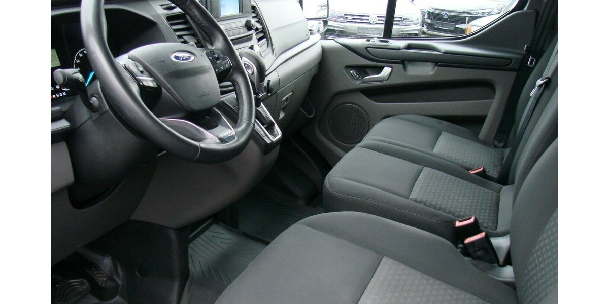 Ford Transit Custom Titanium 320 L2 H2 Behindertengerec 46.628 km 37.980 &euro; Falkensee 14612