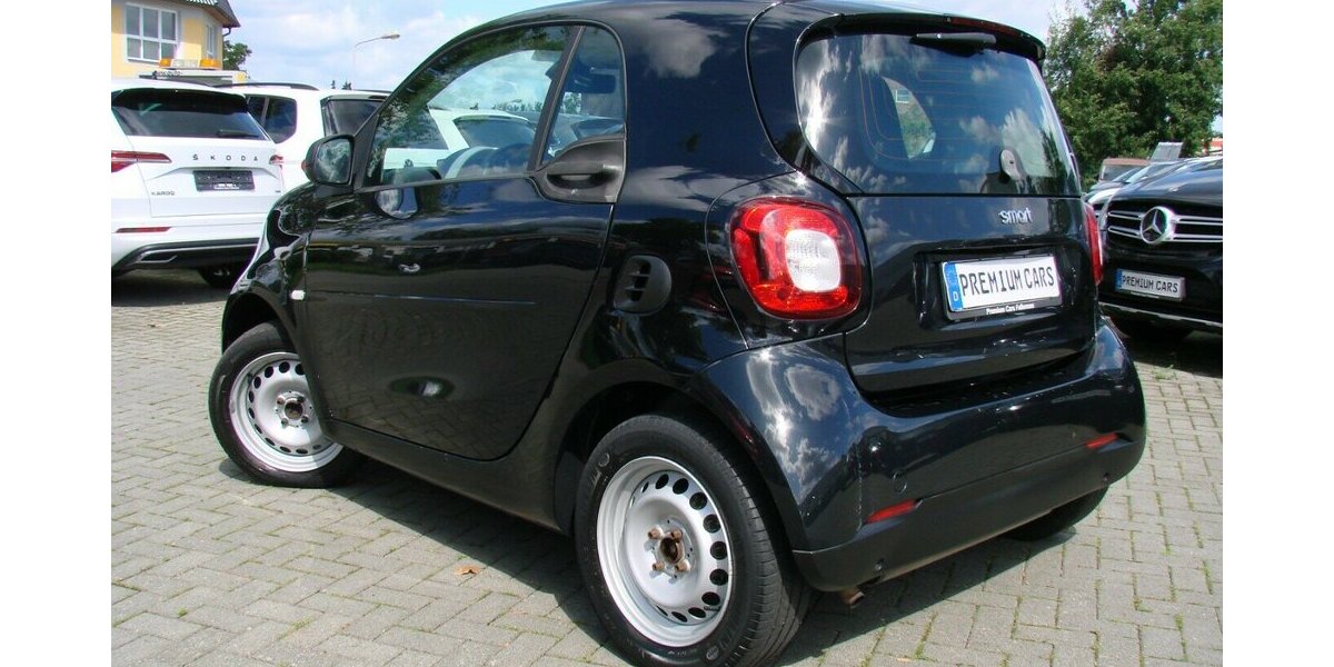 Smart ForTwo Coupé Pure Cool & Audio Tempomat 122.519 km 8.980 &euro; Falkensee 14612