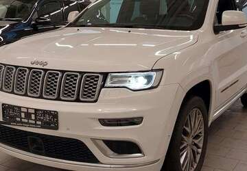 Jeep Grand Cherokee 142.100 km 25.999 &euro; Berlin 12055