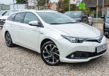 Toyota Auris Touring Sports 193.000 km 11.990 &euro; Berlin 12349