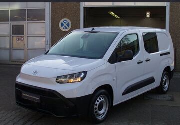 Toyota Proace City 37.846 km 22.490 &euro; Berlin 13403
