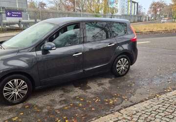Renault Scenic 145.000 km 3.650 &euro; Berlin 13599