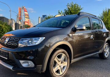 Dacia Sandero 38.532 km 9.500 &euro; Berlin 14193