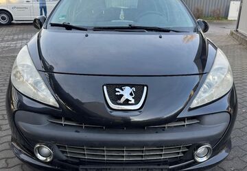 Peugeot 207 160.000 km 2.199 &euro; Berlin 13055
