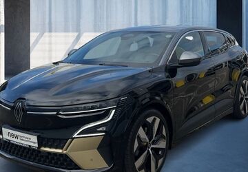 Renault Megane E-TECH 26.031 km 25.890 &euro; Berlin 12099