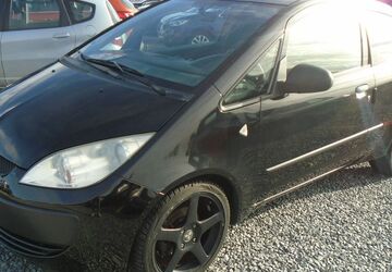 Mitsubishi Colt 84.000 km 1.950 &euro; Wildau 15745
