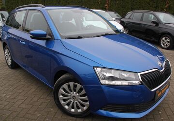 Skoda Fabia 54.378 km 12.990 &euro; Falkensee 14612