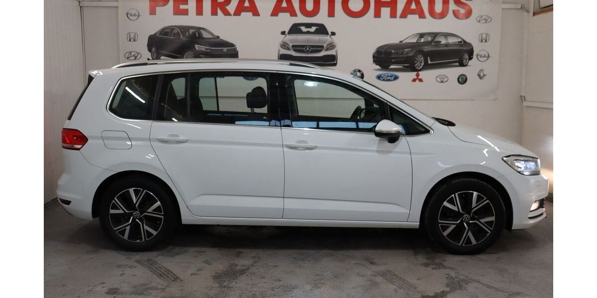 VW Touran 170.000 km 18.499 &euro; Berlin 12099