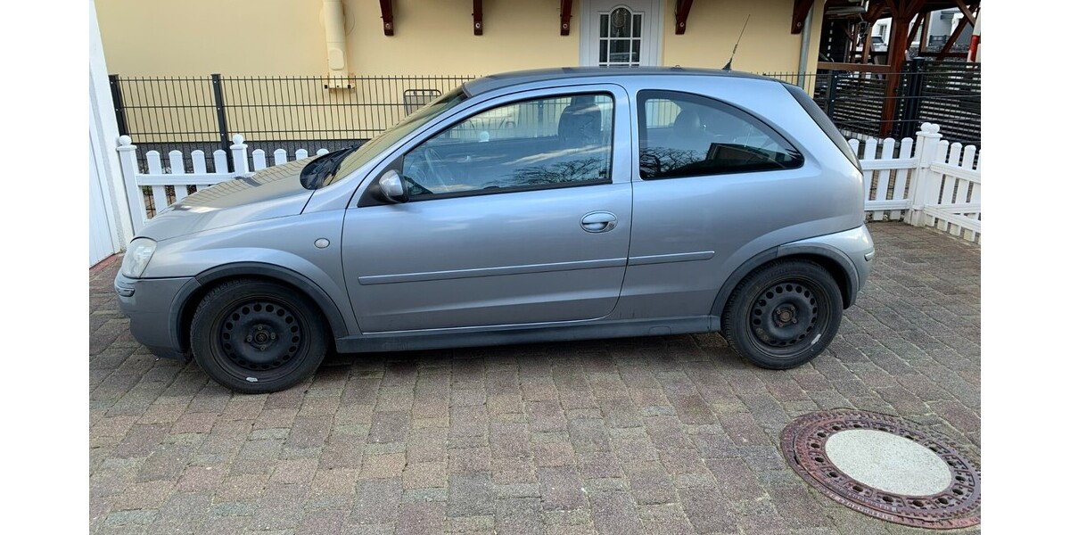 Opel Corsa C 129.000 km 2.490 &euro; Ludwigsfelde 14974