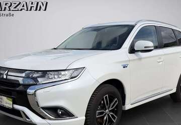 Mitsubishi Outlander 30.558 km 23.390 &euro; Berlin 12681