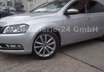 VW Passat 88.200 km 11.899 &euro; Berlin 12277