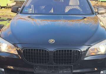 BMW 750 219.000 km 10.600 &euro; Berlin 12459