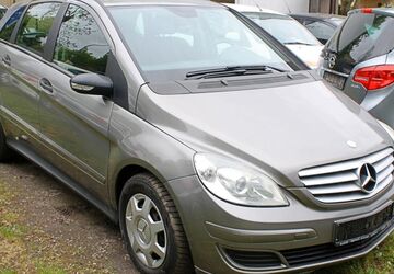 Mercedes-Benz B 150 142.800 km 4.799 &euro; Berlin 13057