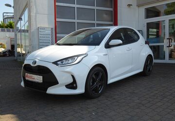 Toyota Yaris 13.097 km 18.900 &euro; Dahlwitz Hoppegarten 15366