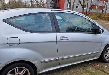 Mercedes-Benz A 150 106.000 km 2.650 &euro; Berlin 12683