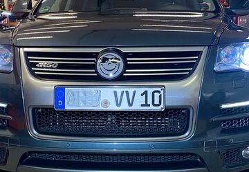 VW Touareg 233.651 km 15.990 &euro; berlin 13051