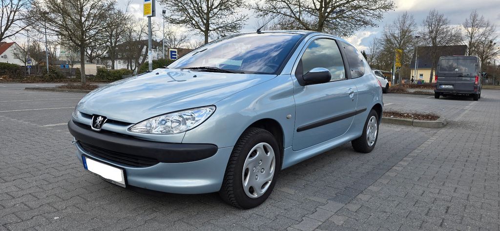 Peugeot 206 169.000 km 1.450 &euro; Großbeeren 14979
